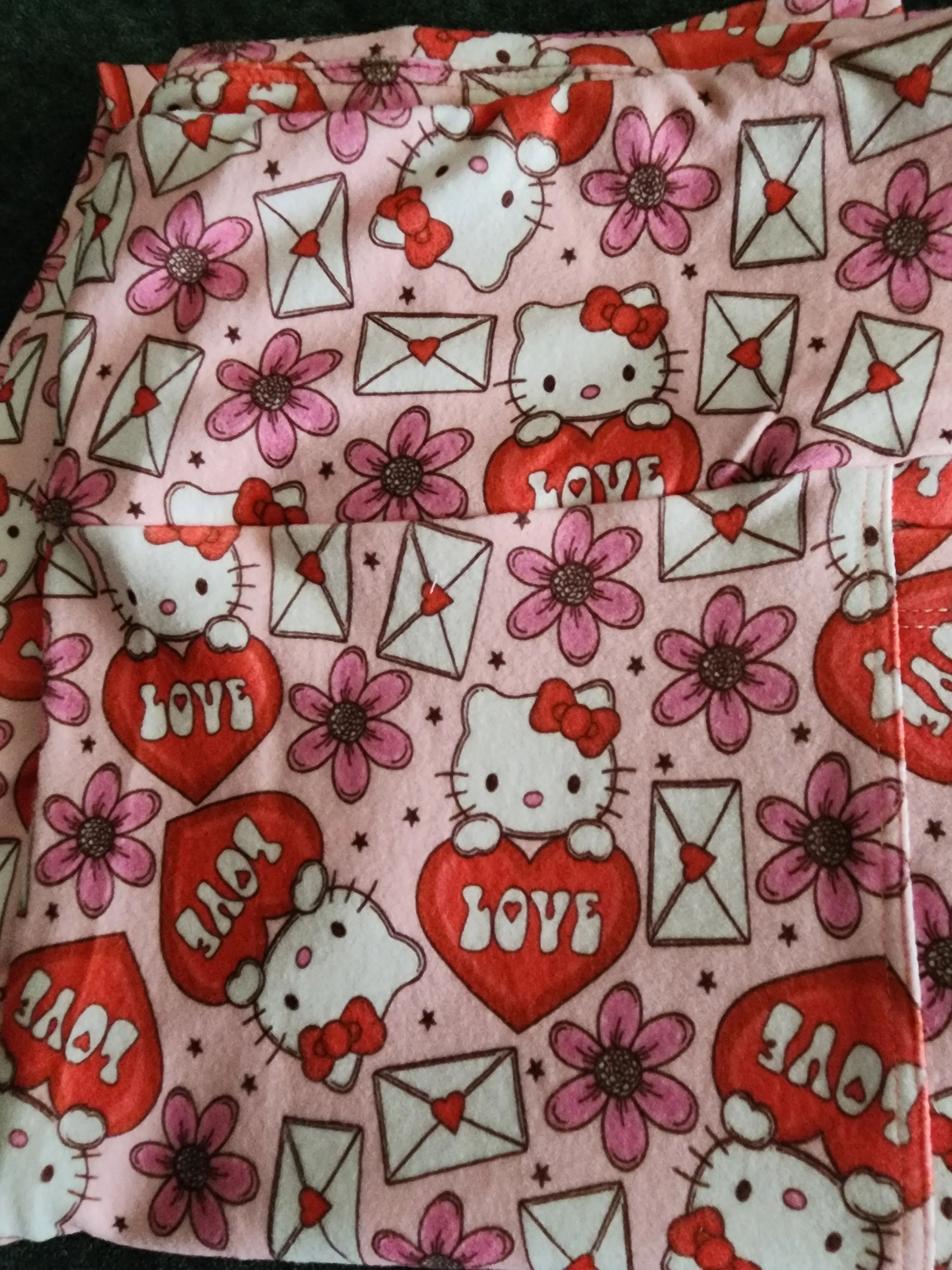 *Charlie's Project Hello Kitty Hearts and Flowers Leggings