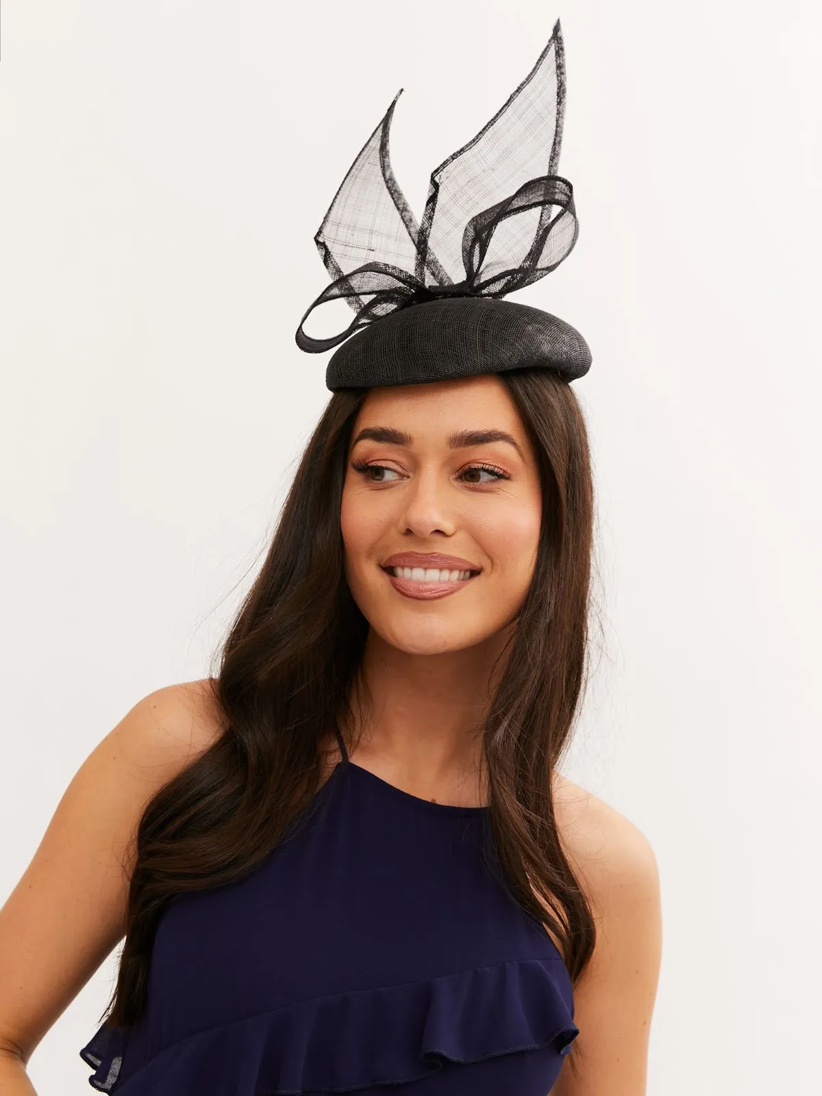 Cheltenham Button Bow Hat / Black