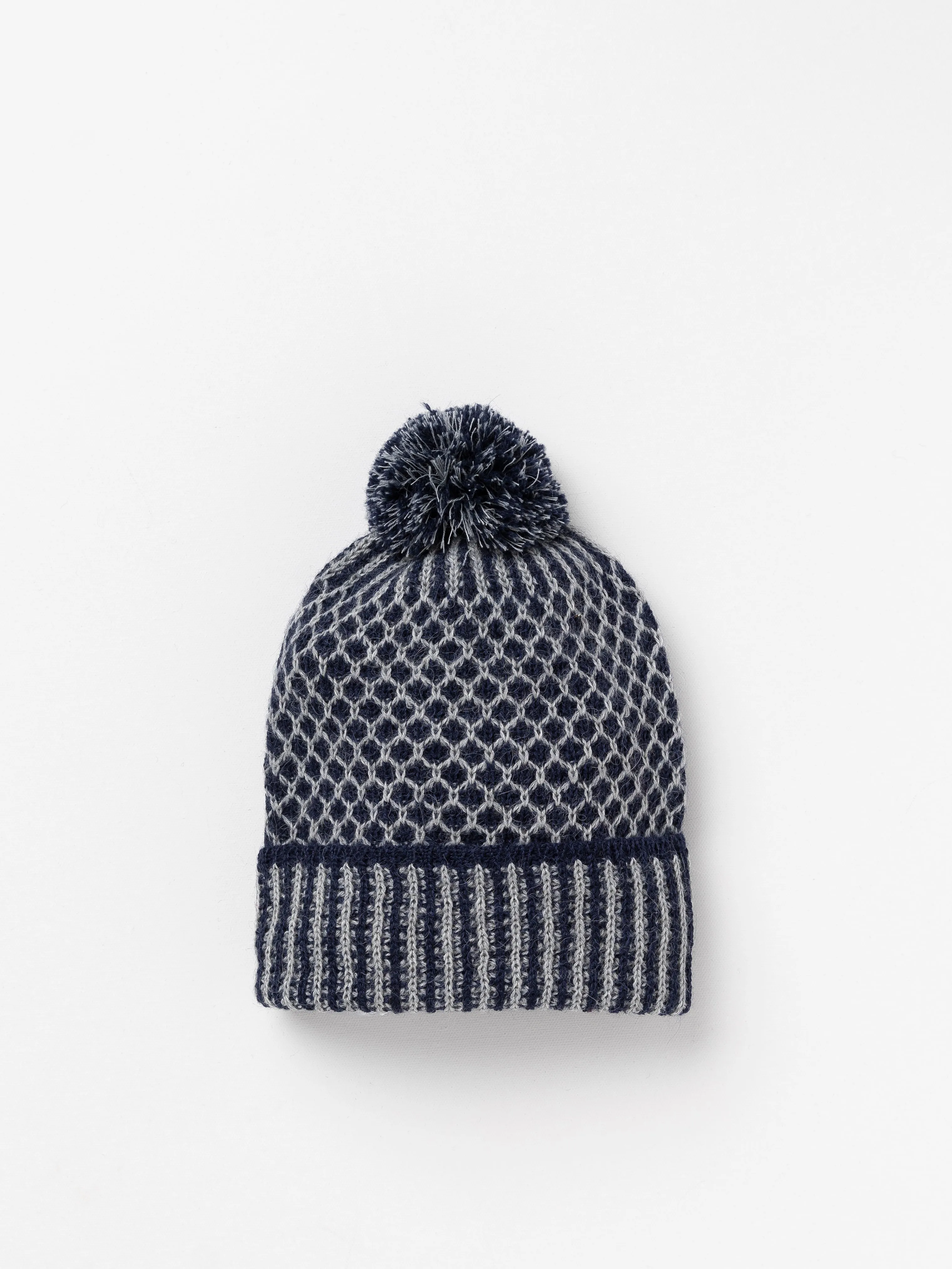 Nogal Beanie with Pom Pom