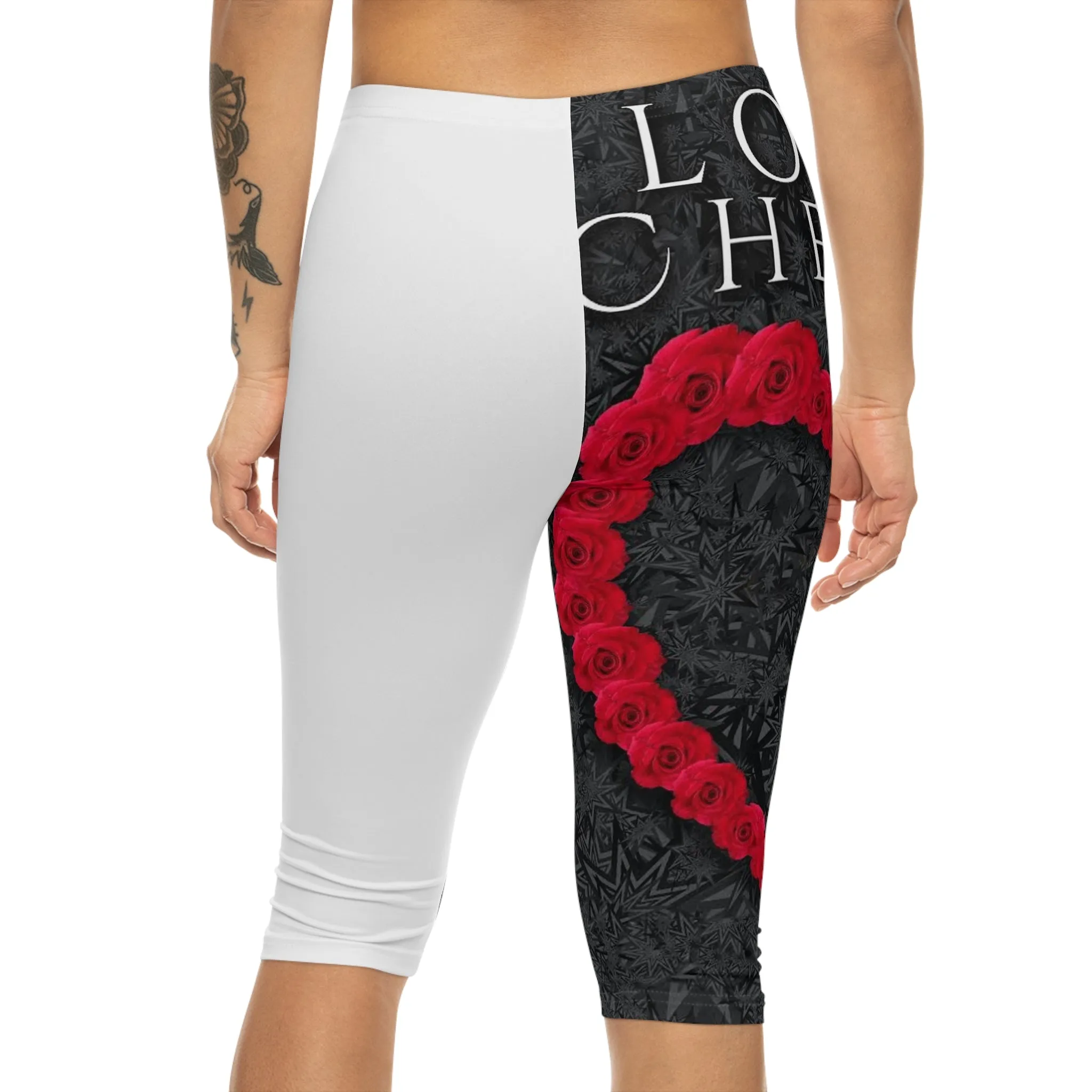 Women’s Capri Leggings (AOP)